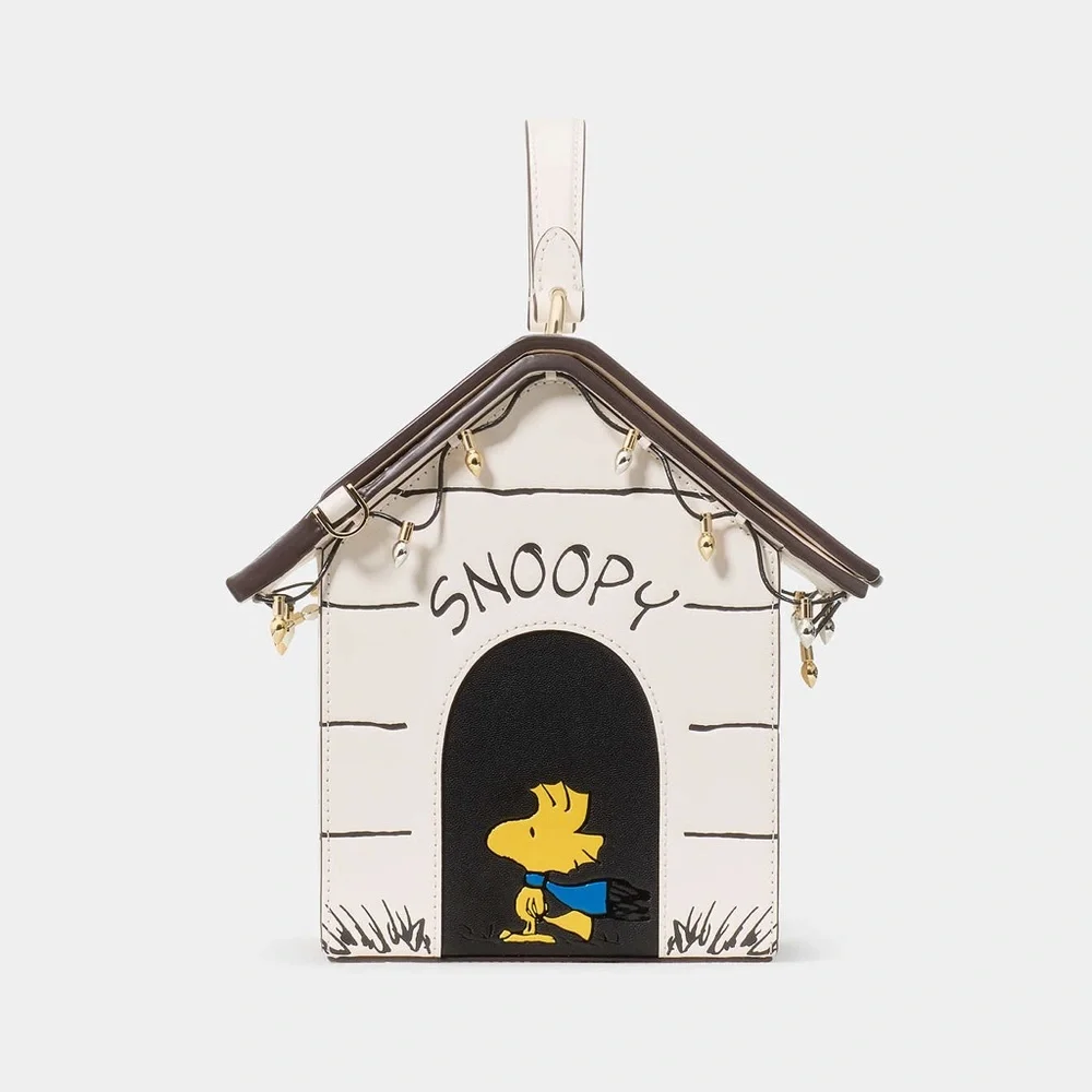🔥Kate Spade X Peanuts Snoopy 3D‎ Dog House Crossbody Bag NWT